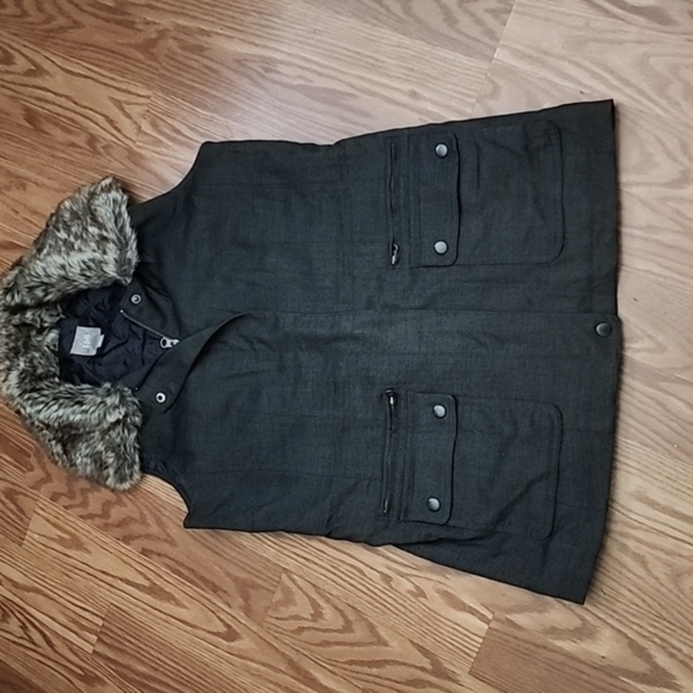 J.Jill vest with soft fur‎ trim xs